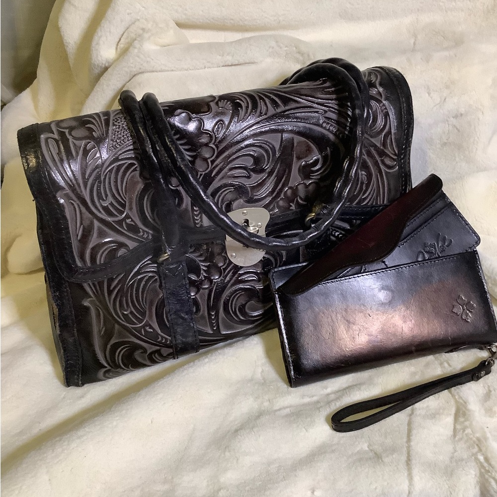 Patricia Nash Purse & Wristlet Wallet